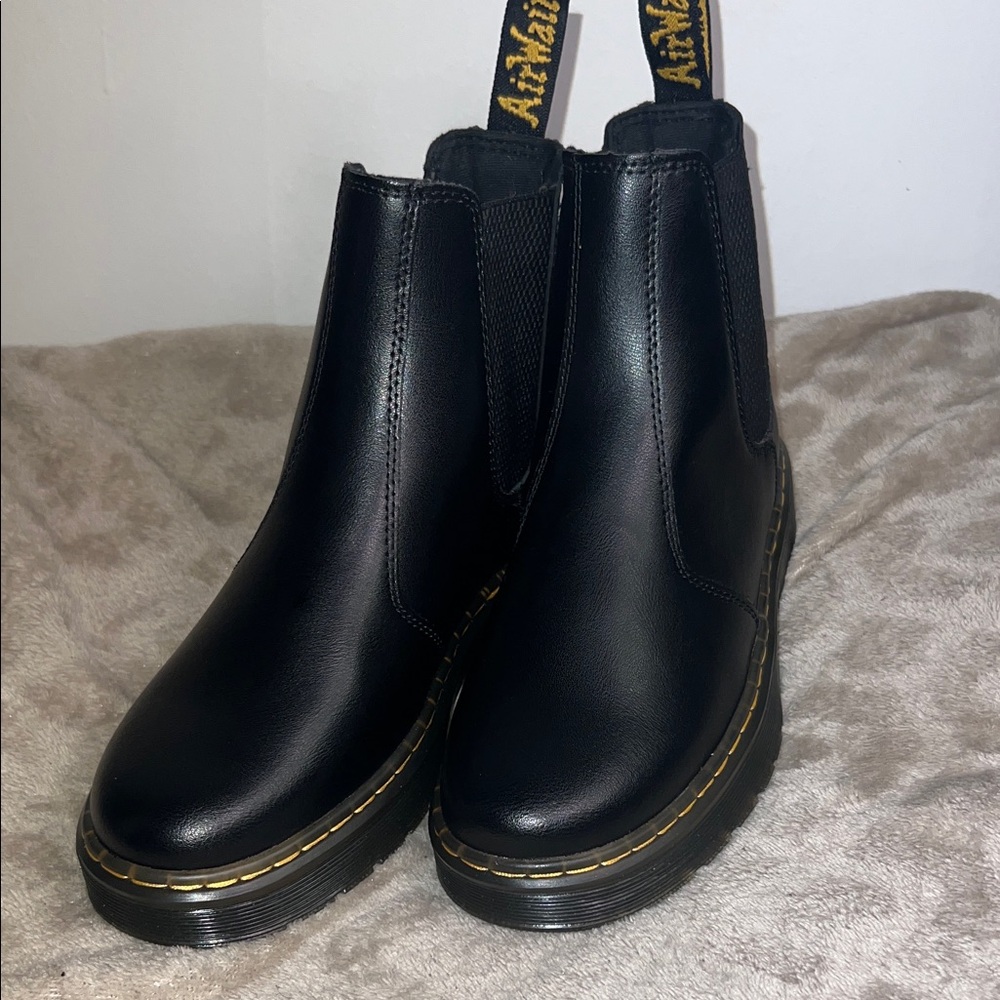 Black Leather Chelsea Boots
